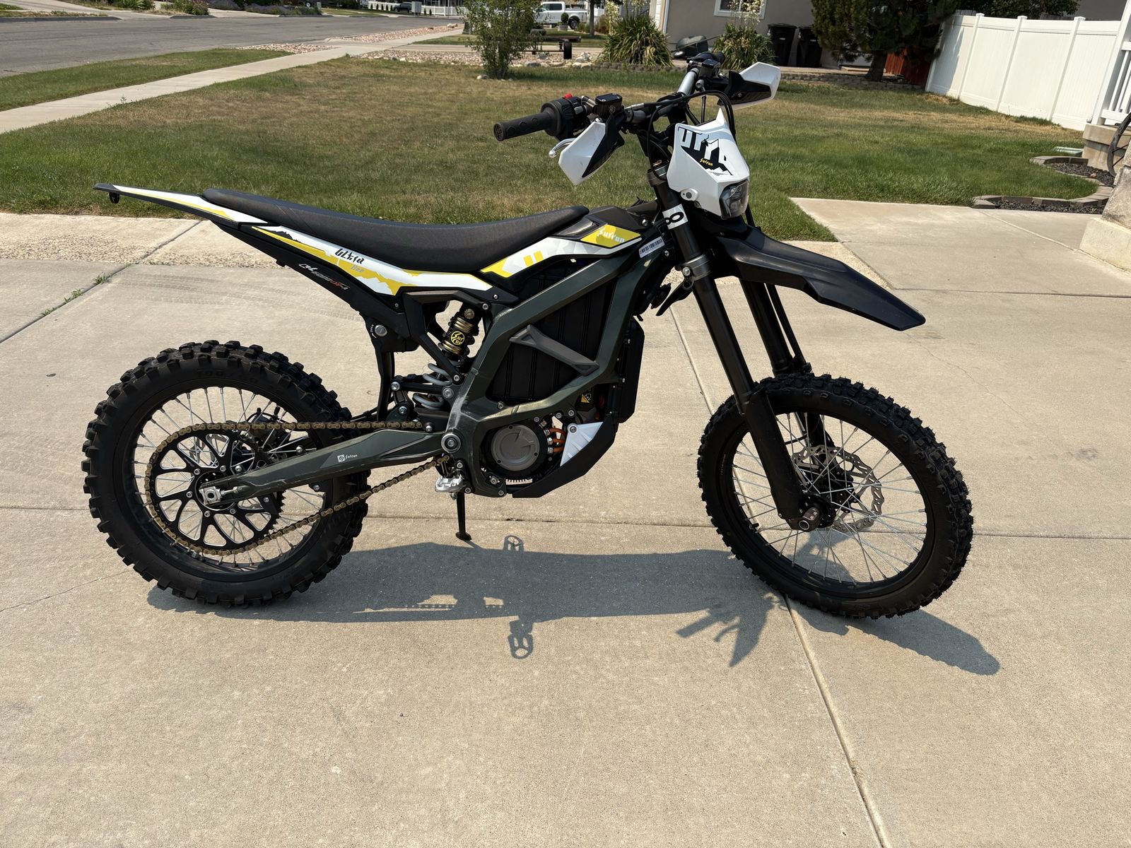 Surron ultra bee