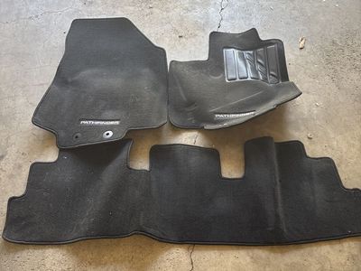 Pathfinder floor mats