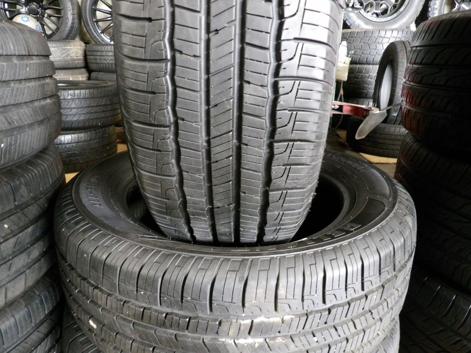 215/60R17 GOODYEAR RELIANT PAIR OF  TWO USED TIRES