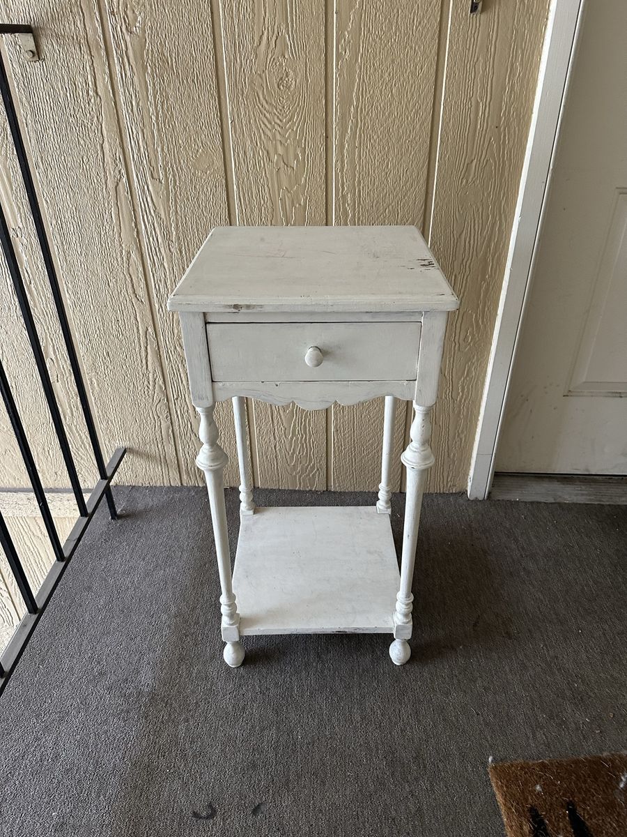 End table