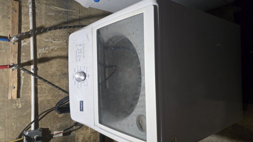 Crowley washer dryer set