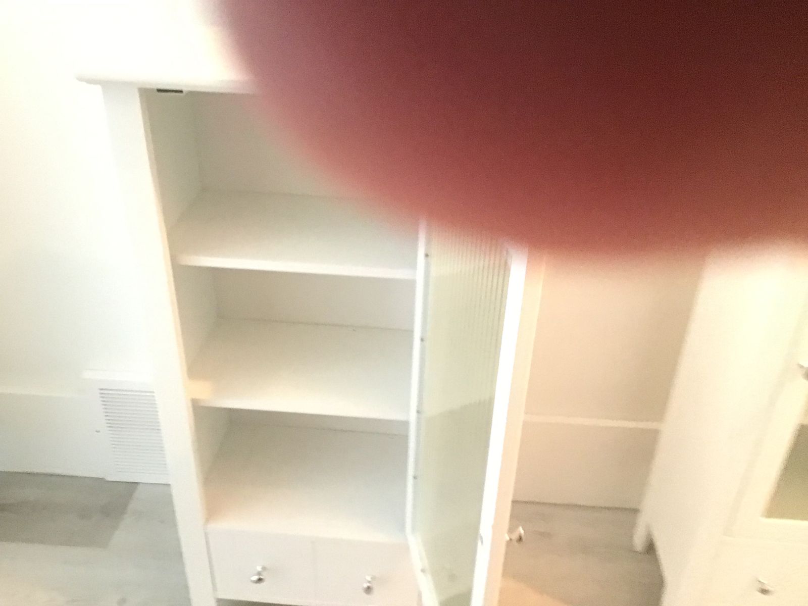 Main image 3