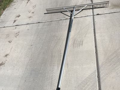Aluminum landscaping rake 4ft