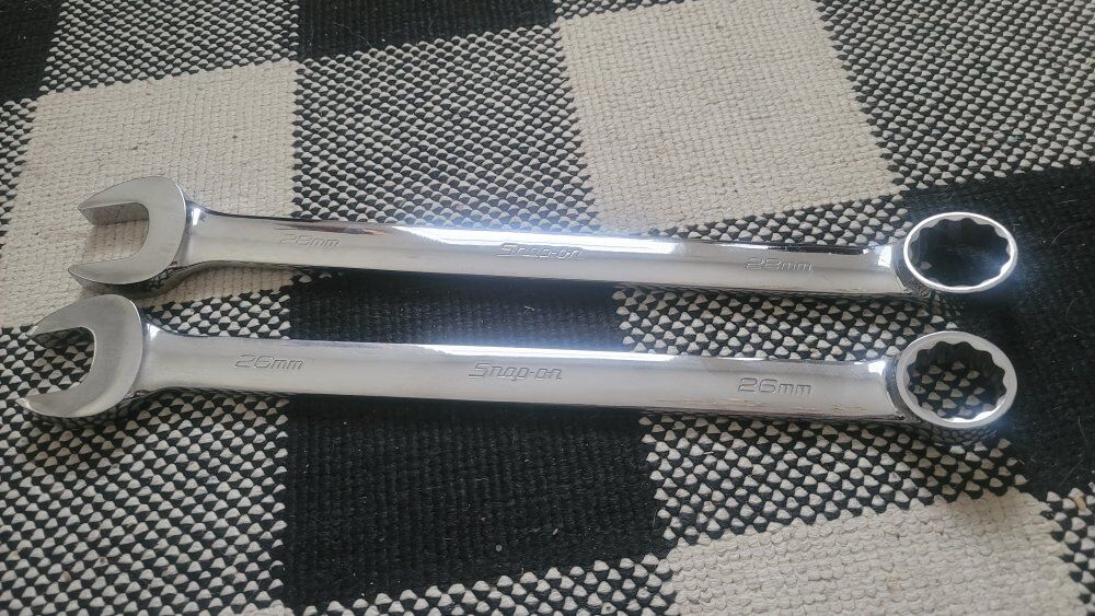 Snap-on 26 - 28 mm12-Point combination wrenches