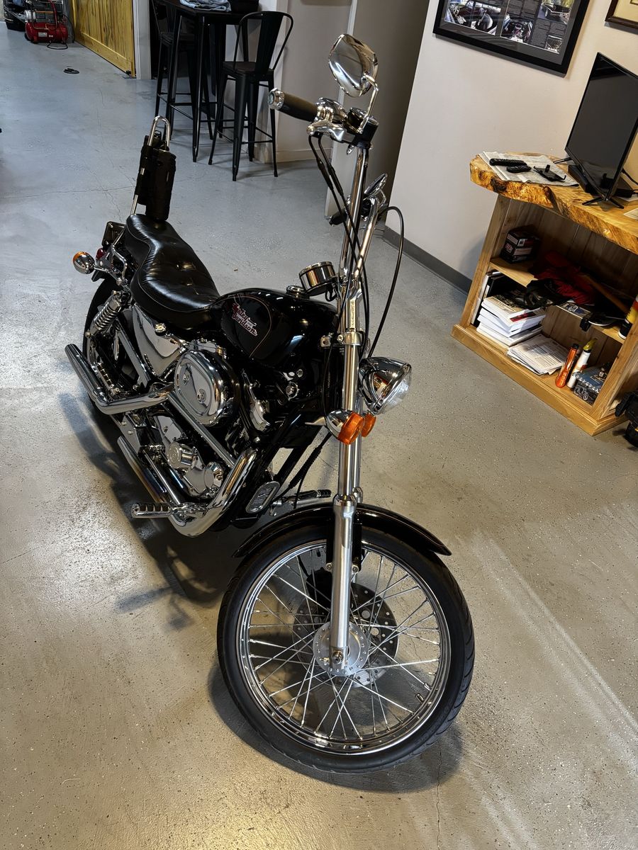 Harley-Davidson Sportster Black 1200