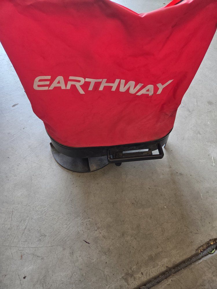 Seed spreader Earthway