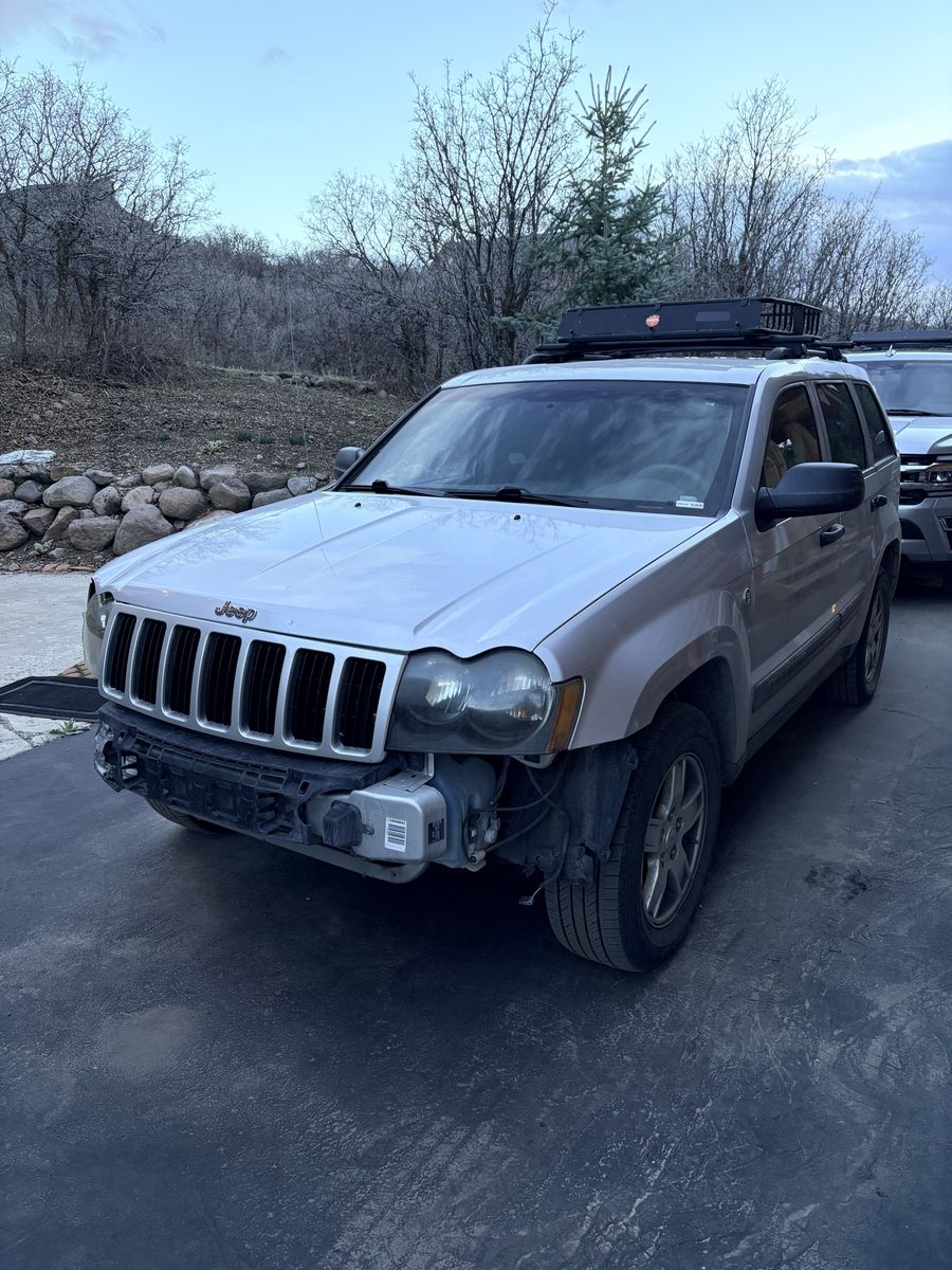 2005 JEEP GRAND CHEROKEE Laredo