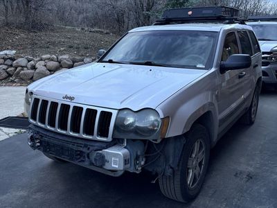 2005 JEEP GRAND CHEROKEE Laredo