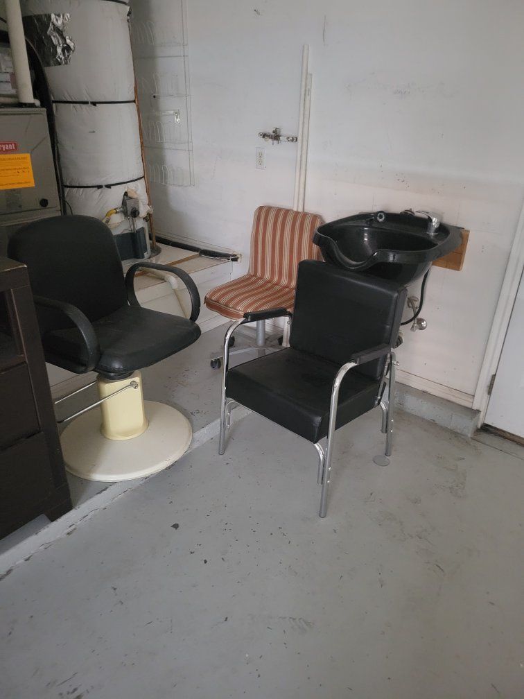 salon style cut and was station