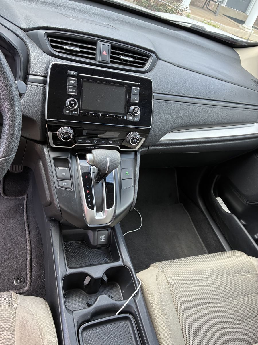 Main image 7