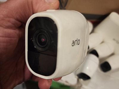 Arlo Pro 2 Wireless HD Security Camera System - 6 Cameras, Base Station & Charger