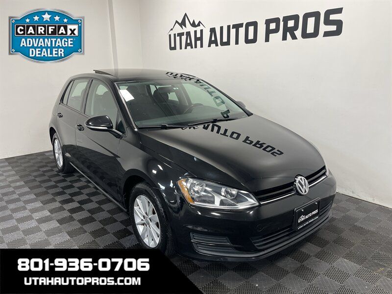 2016 Volkswagen Golf TSI S