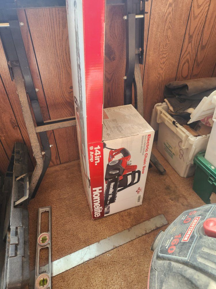 Homelite 14in. 9 Amp Electric Chain Saw - New in Box