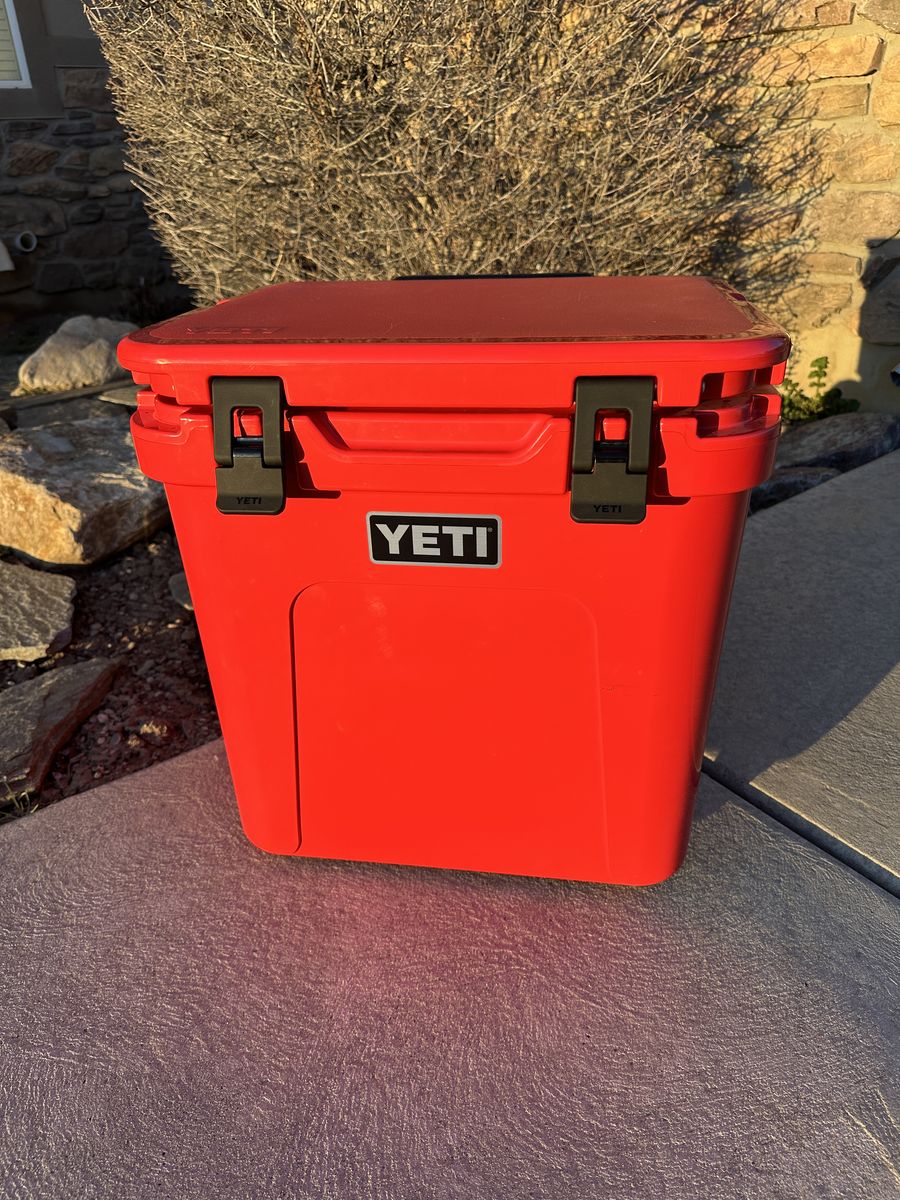 New Yeti Roadie 48 Wheeled Cooler - Red
