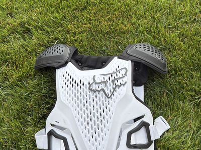 Fox R3 Chest plate