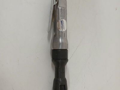 Northern Tool Pneumatic Air Ratchet Wrench Tool