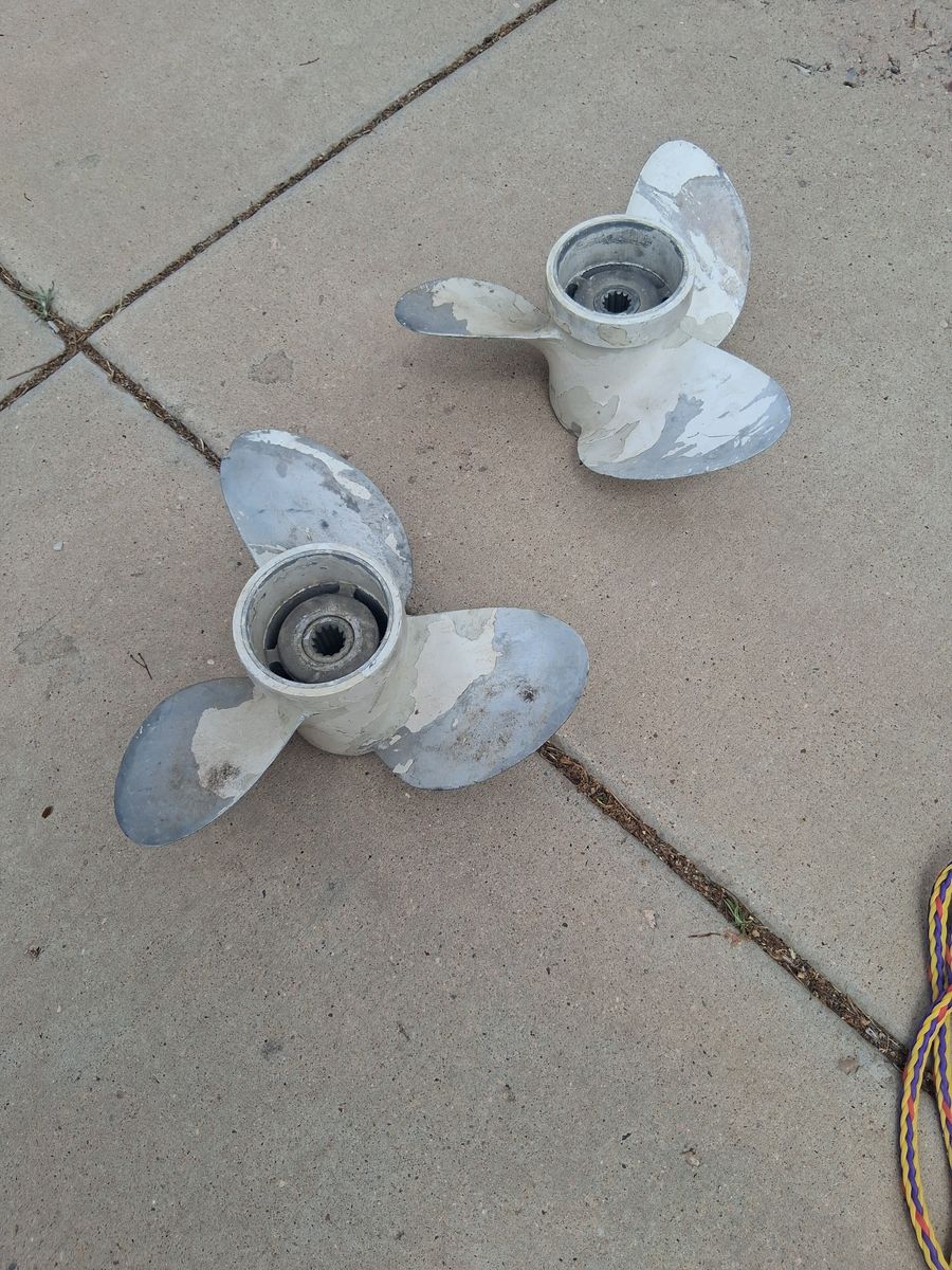 Outboard propellers