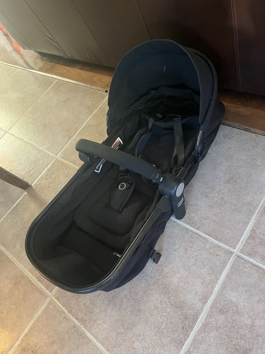 Maxi cosi Zella bassinet stroller part only.