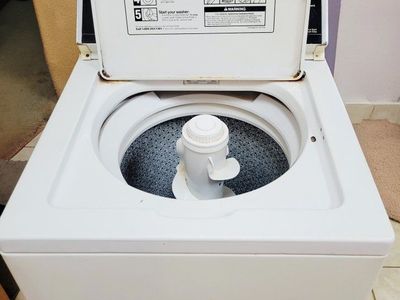 Whirlpool Heavy Duty Washer – Works Great – Clean