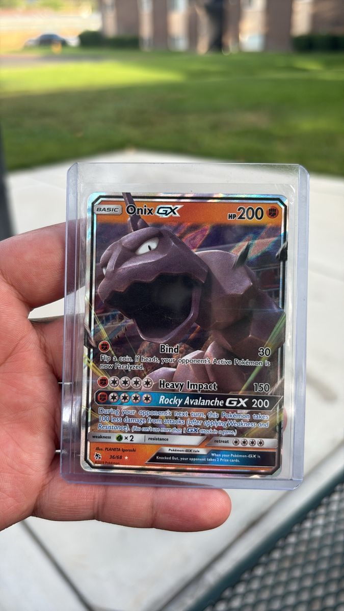 Pokémon TCG Onix GX Ultra Rare Card Hidden Fates 36/68 Holo
