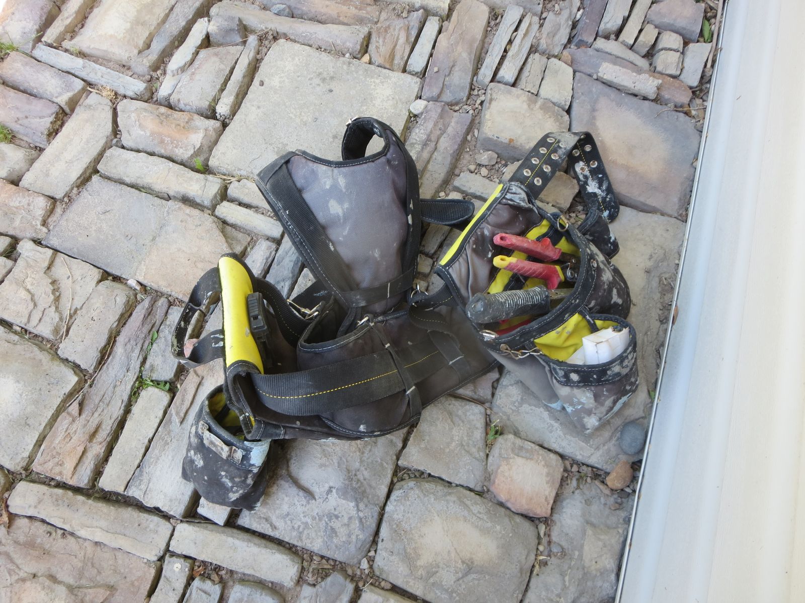 Melotough 28 pocket framer's rig tool belt