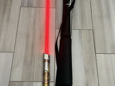 Star Wars Savi's Workshop Scrap Metal Lightsaber