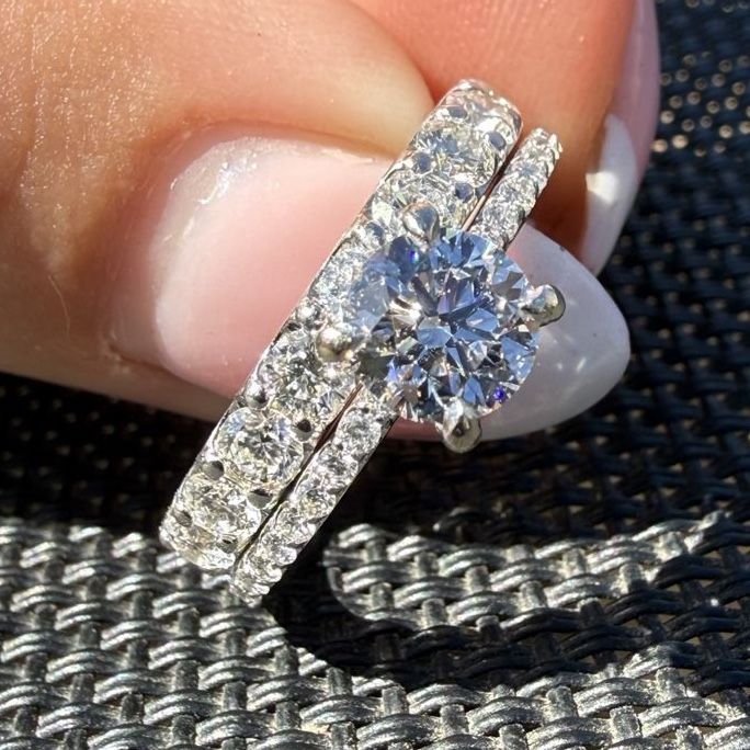 Natural Engagement Ring & Wedding Band