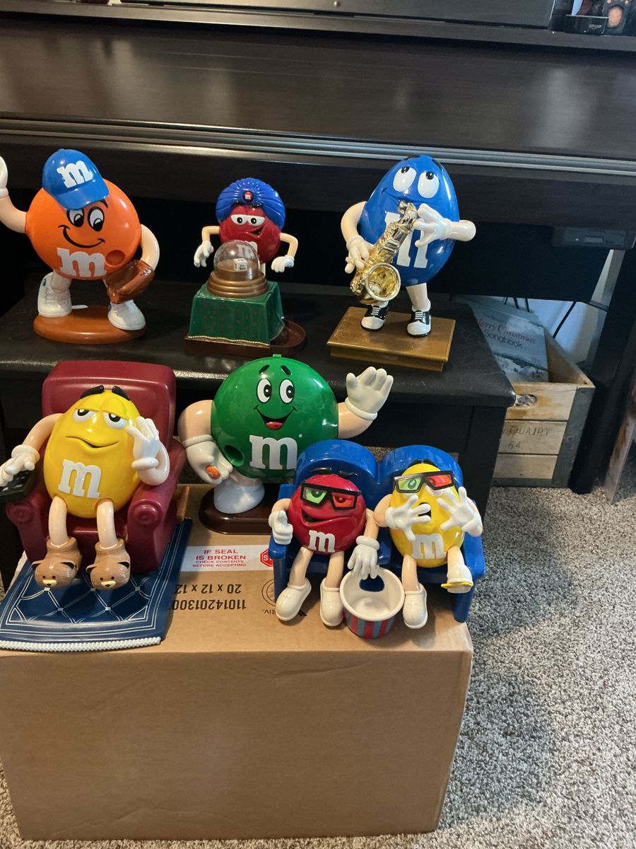 m&m dispensers