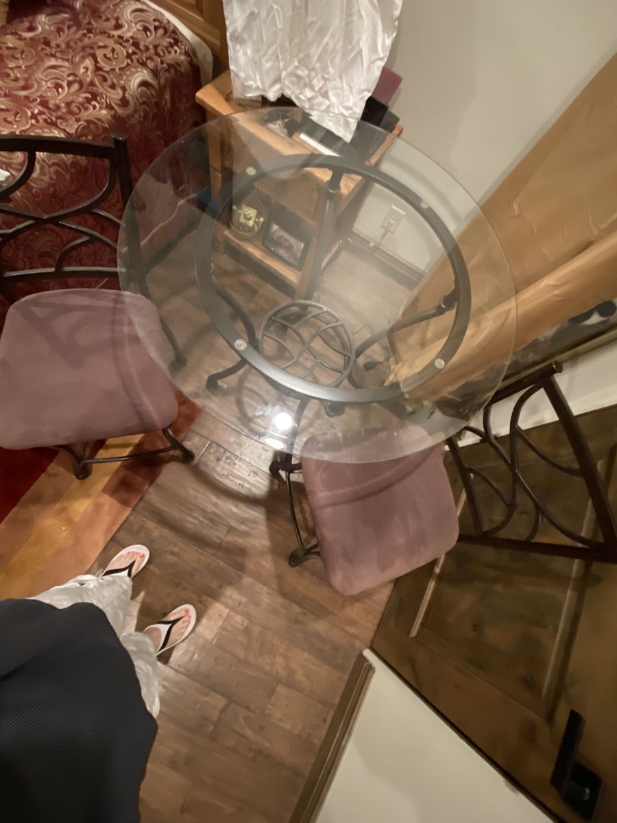 Bar table and two chairs HARDLY USED LIKE NEW