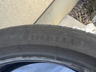 Pirelli 225 40 R19