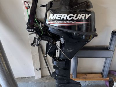 Mercury 9.9 horse 4-stroke motor (2015)