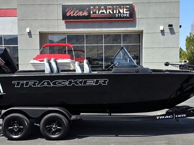 2027 Tracker Targa V19 Combo w 200 HP Mercury Outboard !!!