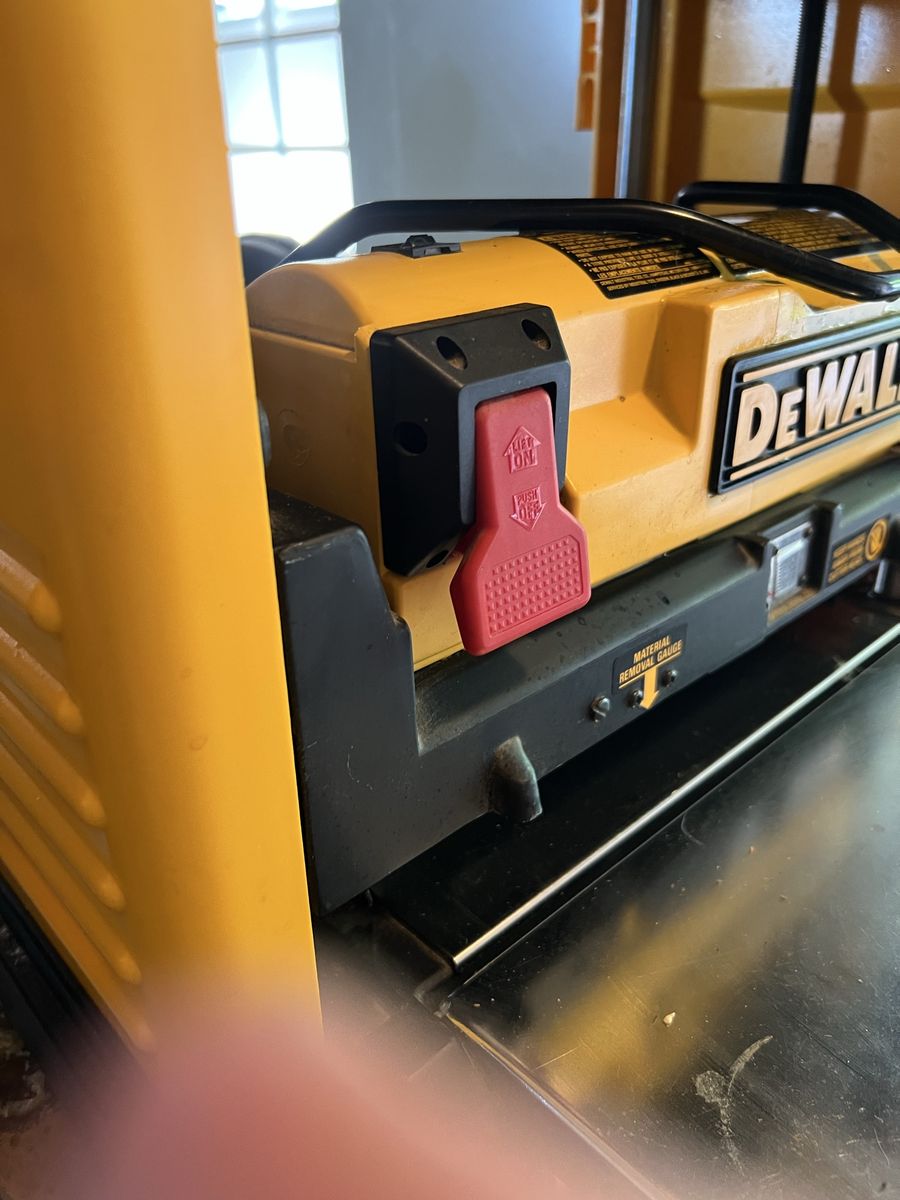 DeWalt DW733 12.5-inch Portable Thickness Planer - Used, Heavy Duty Woodworking Tool