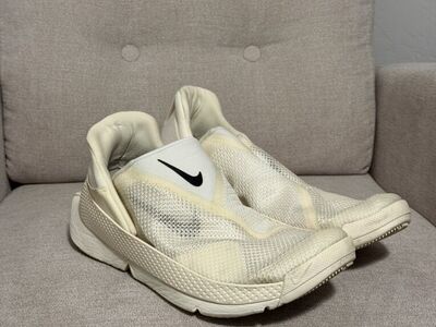 Men’s Nike Go FlyEase shoes, size 12