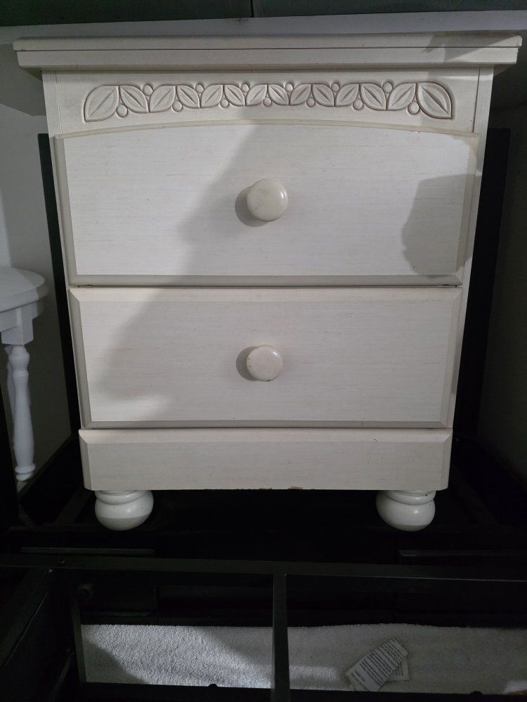 Main image 3