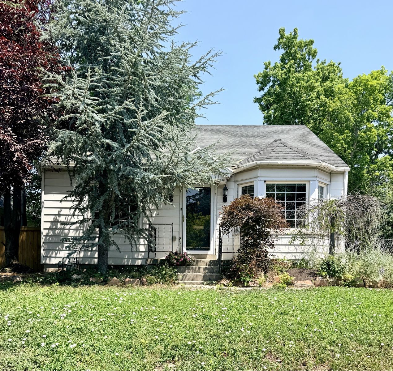SugarHouse Bungalow For Rent