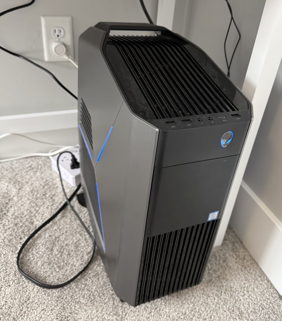 Alienware Aurora R7 gaming PC (Desktop)