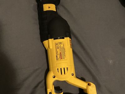 Reciprocating saw
