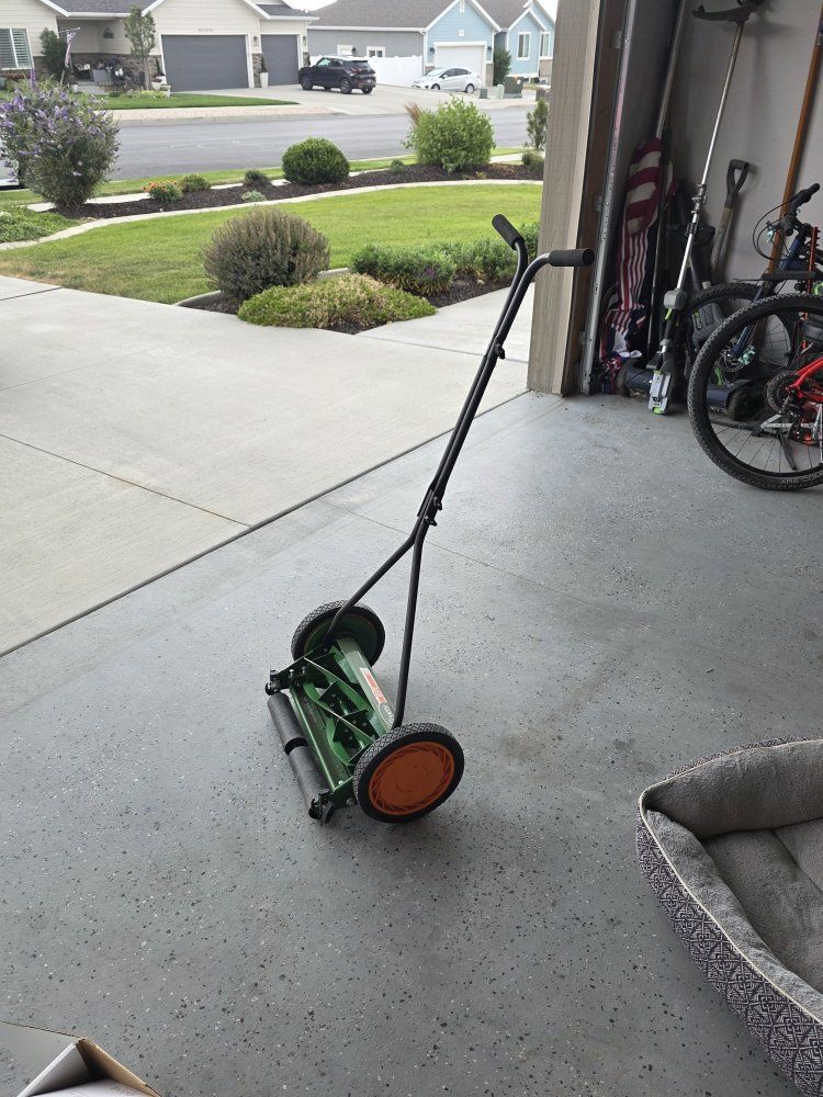 Great States 415-16 16-Inch Reel Push Lawn Mower - Manual, Eco-Friendly, Quiet Operation