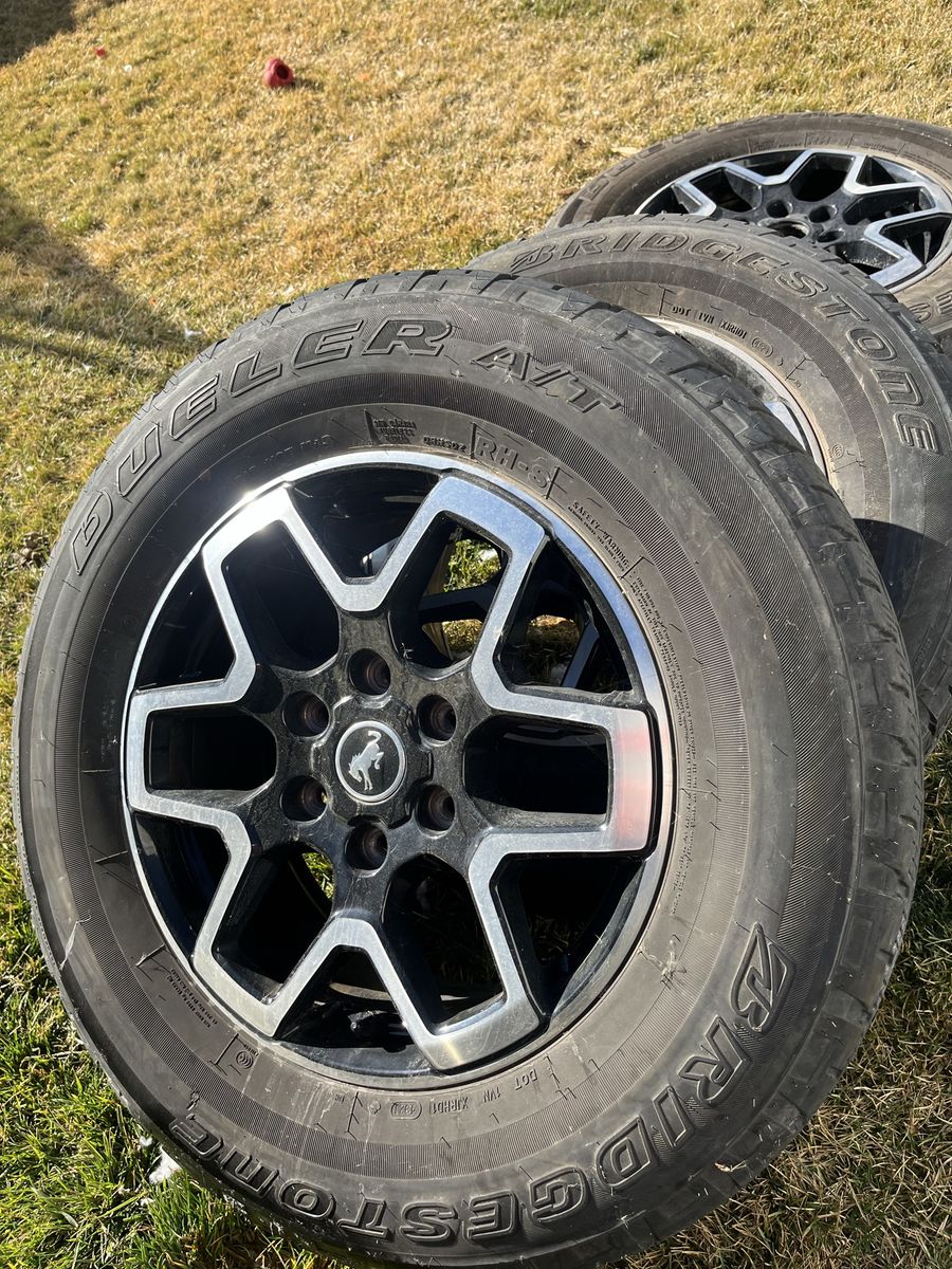 5 tires for Bronco 255/70/18