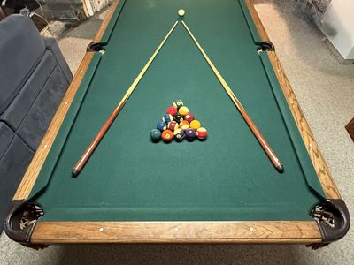Pool table
