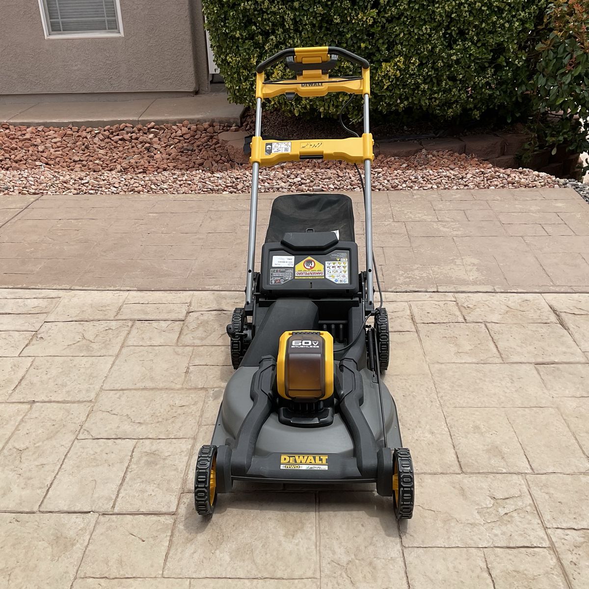 DEWALT 60V LawnMower