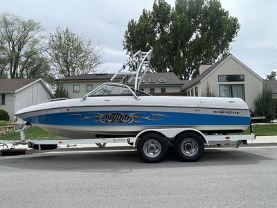 2004 Malibu Wakesetter VLX 21’ – Very Clean, Low Hours, Lake Ready!