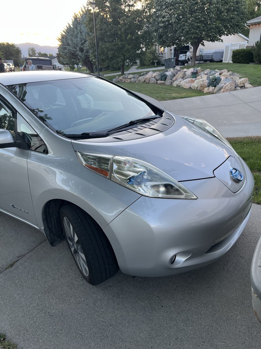 2016 Nissan Leaf SL