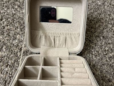 White Portable Travel Jewelry Box Organizer with Mirror - Square Storage Case