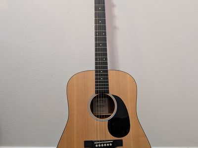 Martin D2E Road Series — All-Solid Wood Acoustic Guitar