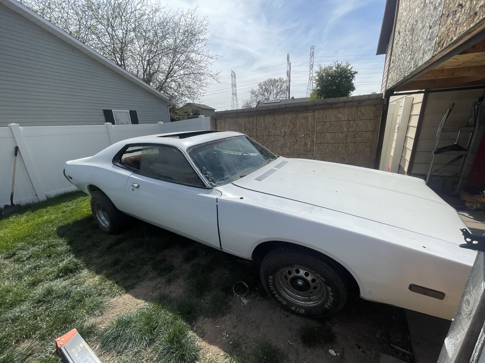1973 DODGE CHARGER SE