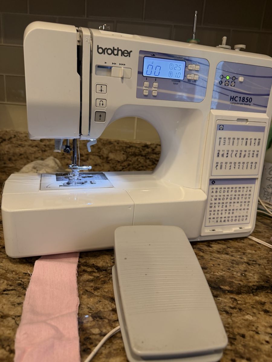 Brother HC1850 Computerized Sewing and Quilting Machine