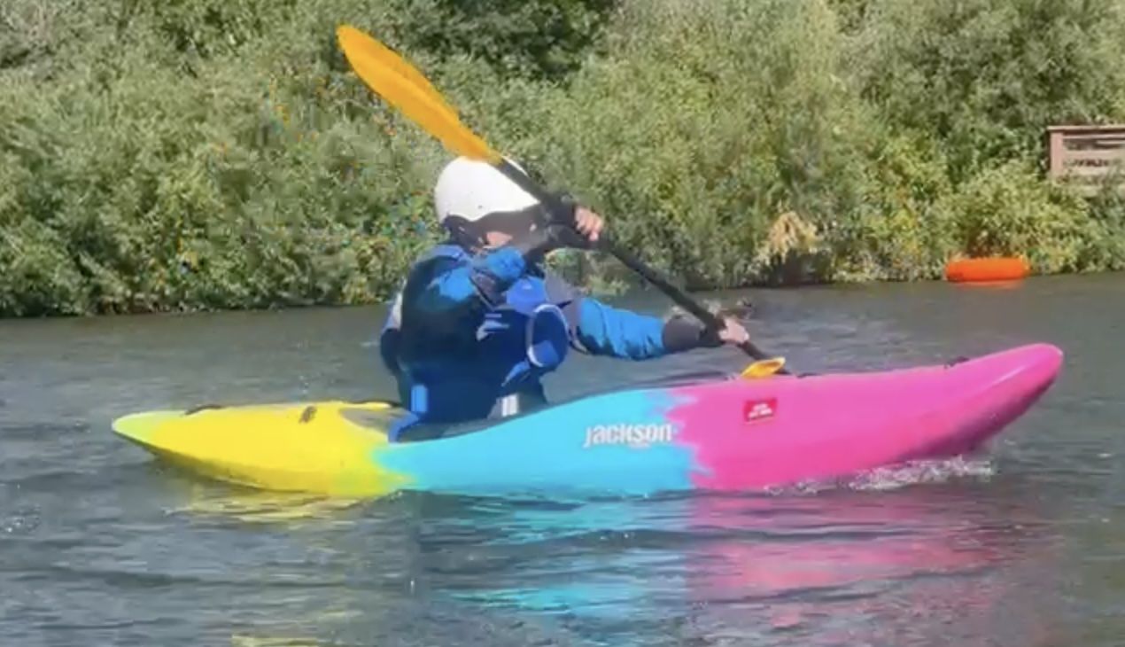Jackson Flow Miami Vice Whitewater Kayak Medium - Used, Great Condition