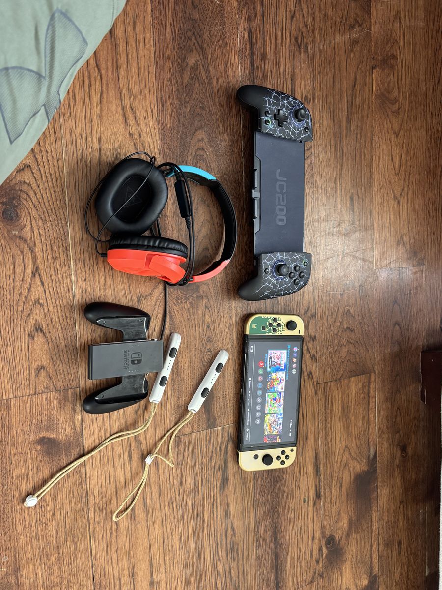 Switch OLED Bundle